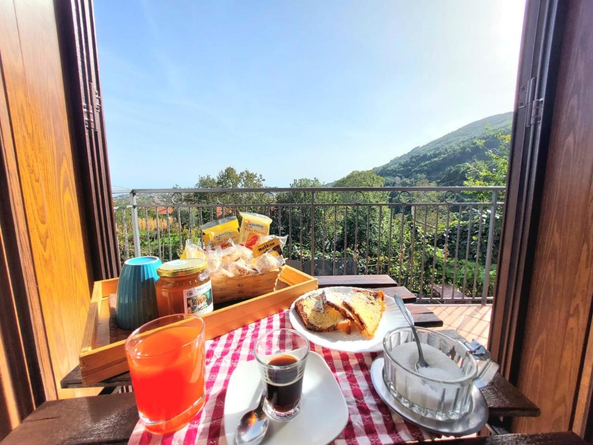 Agriturismo Il Pettirosso Аджерола Экстерьер фото